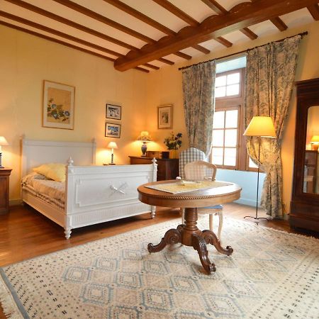 Magnificent Holiday Home With Pool Saint-Paul-du-Bois Luaran gambar